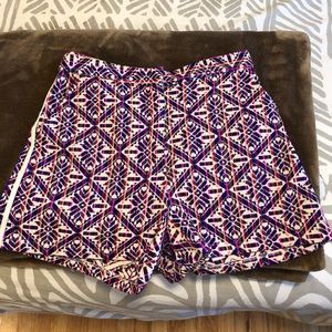 Mod high-waisted shorts
